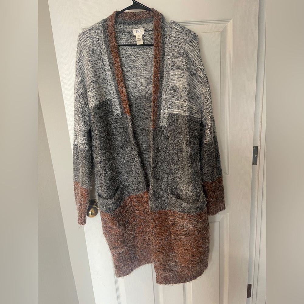 Thick and warm cardigan BKE brand size Med